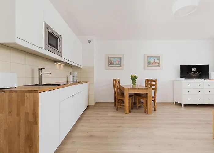 Jantar -port Ul. Westerplatte *